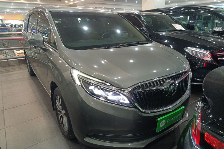 别克GL8 2018款 ES 28T 旗舰型 国VI车身外观6002