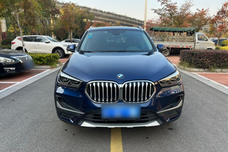 宝马X1 2020款 sDrive20Li 尊享型车身外观6001