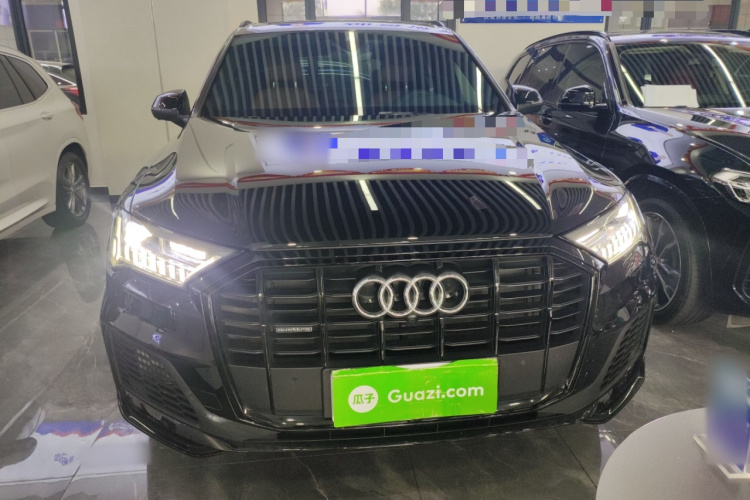 奥迪Q7 2023款 55 TFSI quattro S line运动型车身外观6001