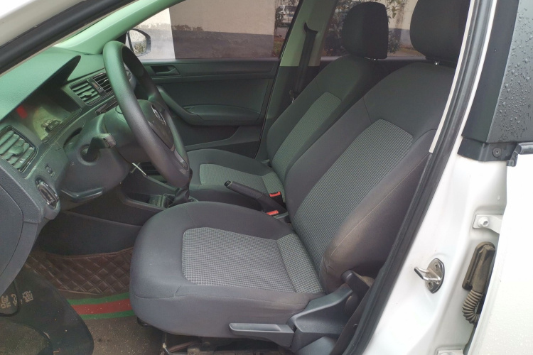 大众 桑塔纳 2021款 1.5L 手动风尚版中控内饰19