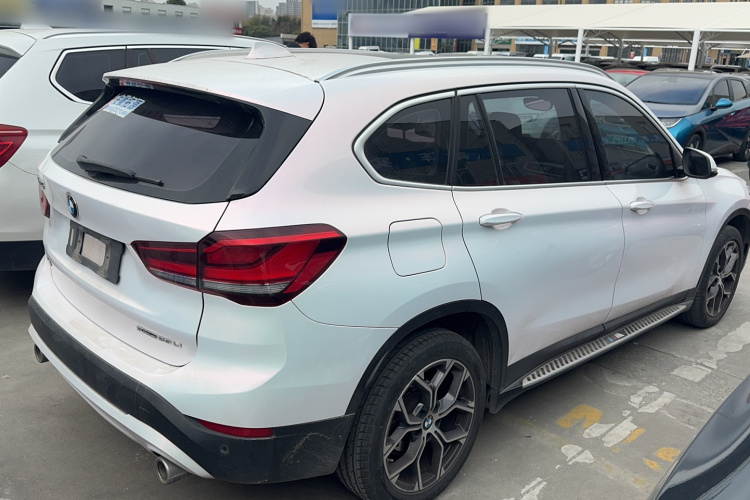 宝马X1 2020款 sDrive25Li 领先型车身外观6003