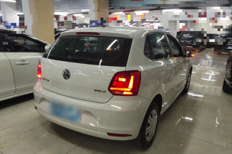 大众 Polo 2016款 1.4L 手动风尚型车身外观7