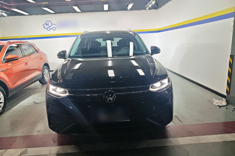 大众 途观L 2024款 300TSI 自动两驱智享版车身外观2