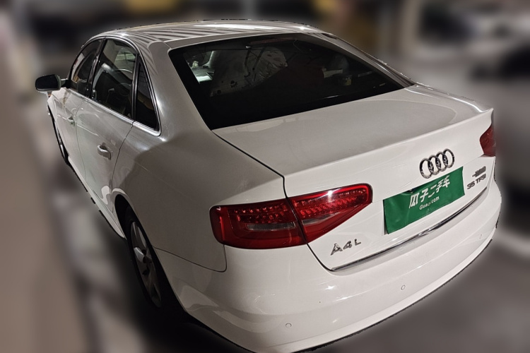 奥迪A4L 2015款 35 TFSI 自动标准型车身外观6003