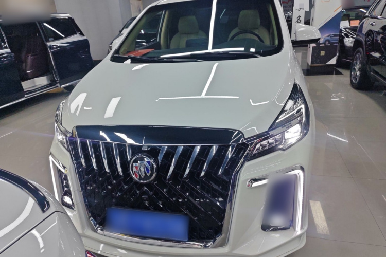 别克GL8 2023款 改款 陆上公务舱 豪华型车身外观2