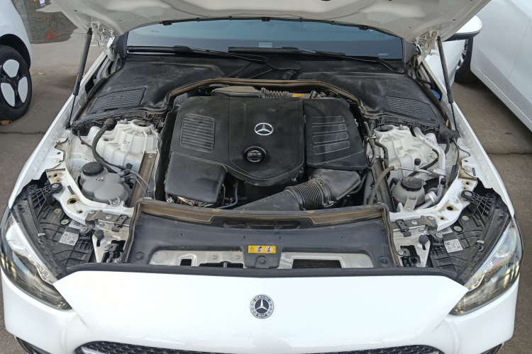 奔驰C级 2023款 改款 C 200 L 运动版机舱底盘24