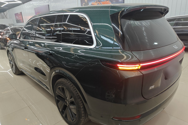 理想汽车 理想L9 2022款 Max车身外观4