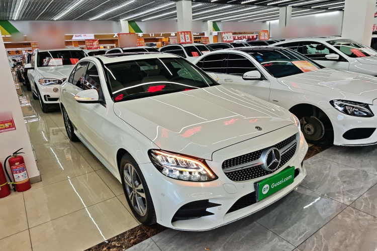 奔驰C级 2020款 C 200 L 时尚型运动版车身外观3