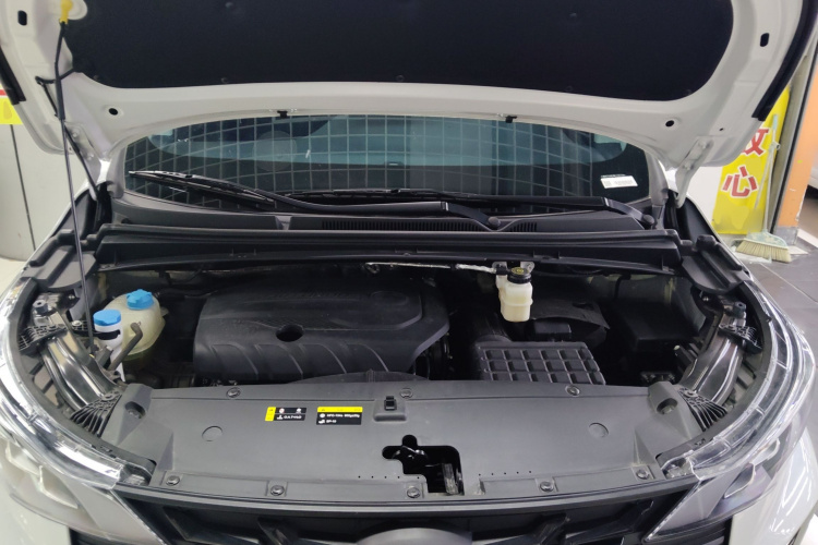 广汽传祺 传祺M6 2021款 PRO 270T 自动尊享版机舱底盘24