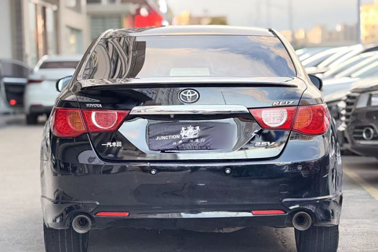 丰田 锐志 2012款 2.5V 风度菁英炫装版车身外观6001