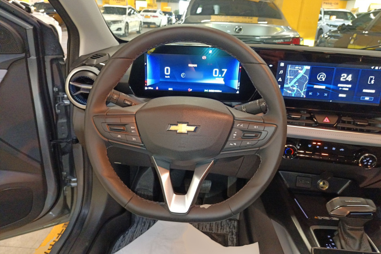 雪佛兰 科鲁泽 2024款 1.5L 双离合悦享版中控内饰13