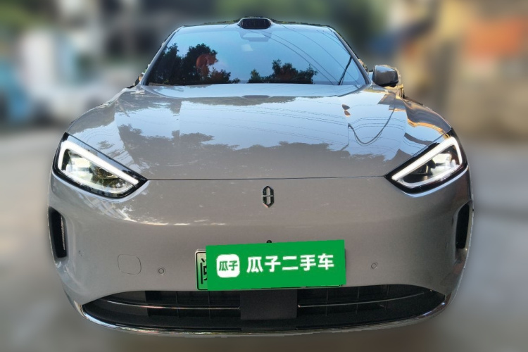 鸿蒙智行 问界M5 2025款 纯电  Ultra 后驱版车身外观2