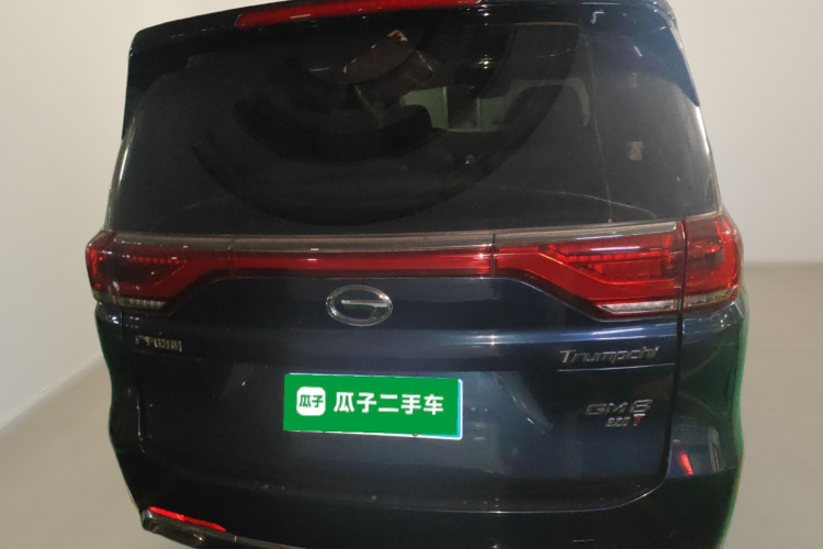 广汽传祺 传祺M8 2018款 320T 旗舰版车身外观6