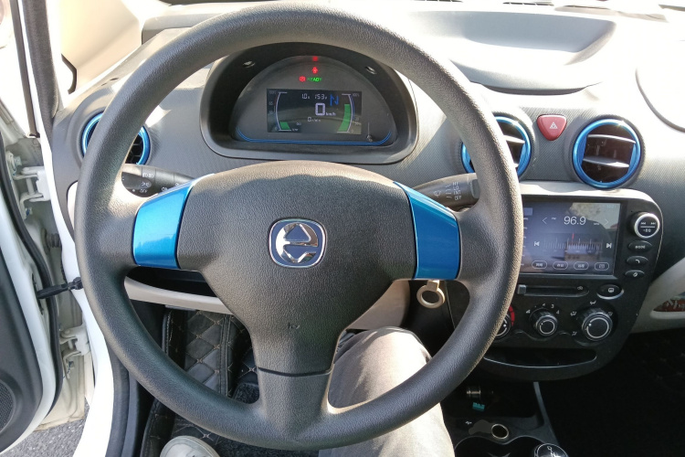 江铃集团新能源 江铃E200L 2018款 E200L 标准型（250KM）中控内饰13