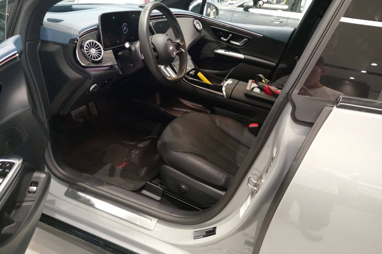 奔驰EQE 2022款 350 先型特别版局部细节19