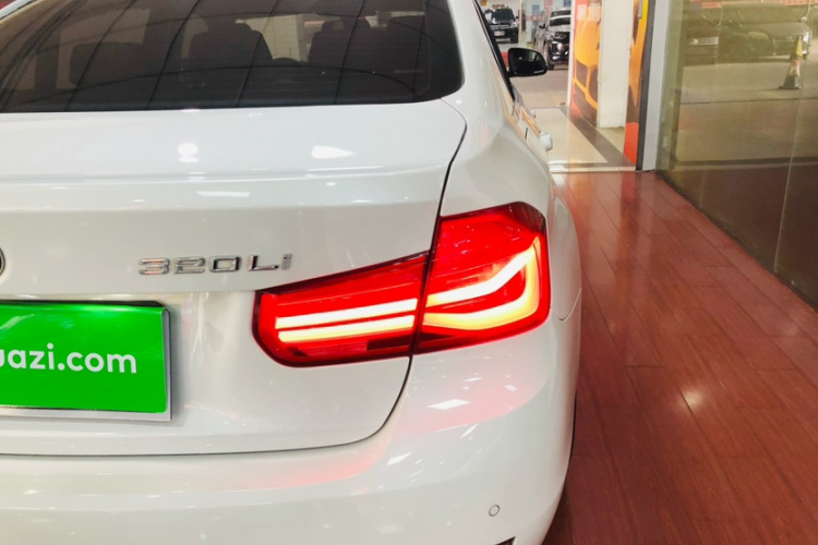 宝马3系 2019款 320Li 时尚型车身外观6007