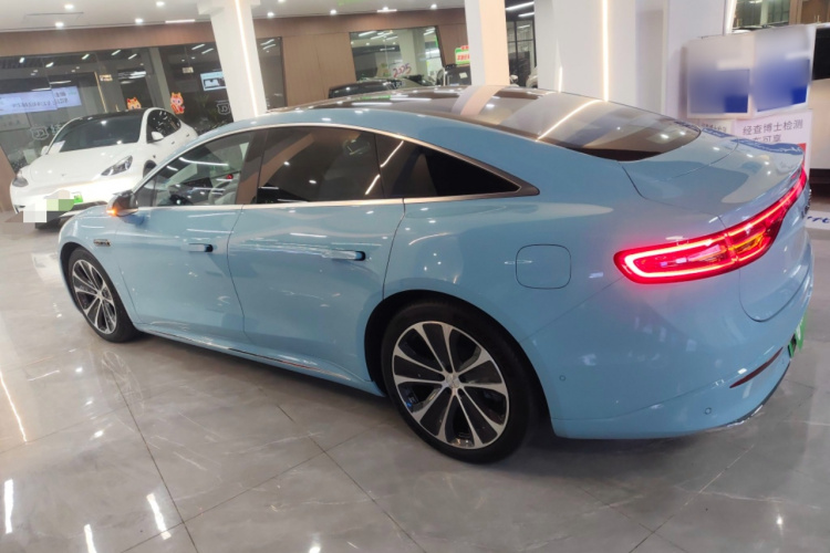 鸿蒙智行 智界S7 2025款 855km Max车身外观4