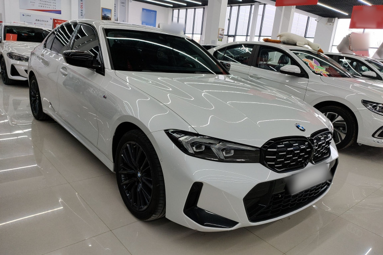 宝马3系 2024款 325Li M运动曜夜套装车身外观3