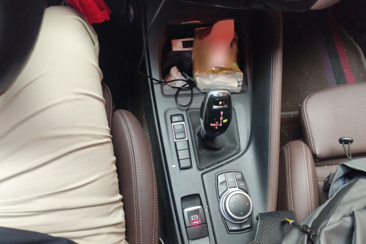 宝马X1 2020款 sDrive25Li 领先型局部细节18