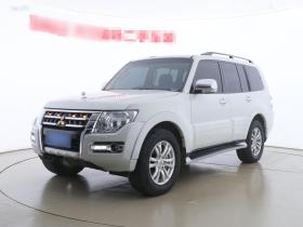 三菱 帕杰罗（平行进口） 