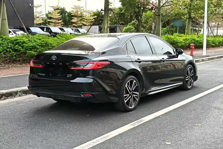 丰田 凯美瑞 2024款 双擎 2.0HS 运动版车身外观6005