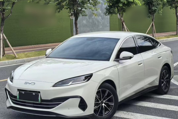 比亚迪 海豹06新能源 2024款 DM-i 80KM尊贵型车身外观6002