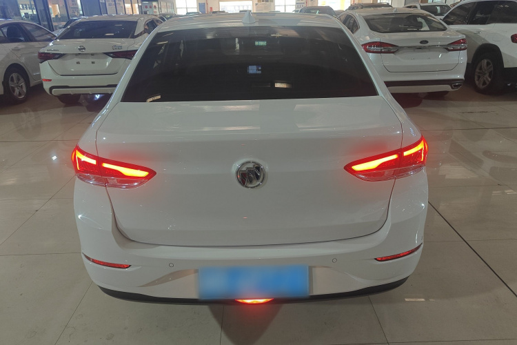 别克 英朗 2021款 1.3T 自动轻混动精英型车身外观6