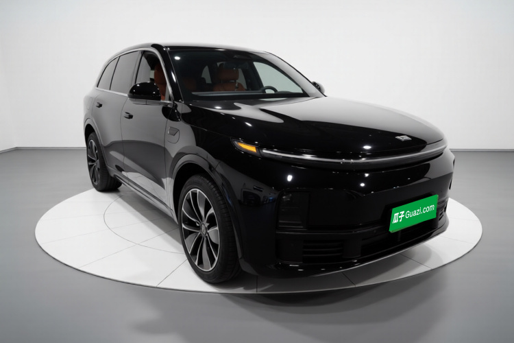 理想汽车 理想L7 2023款 Air车身外观3