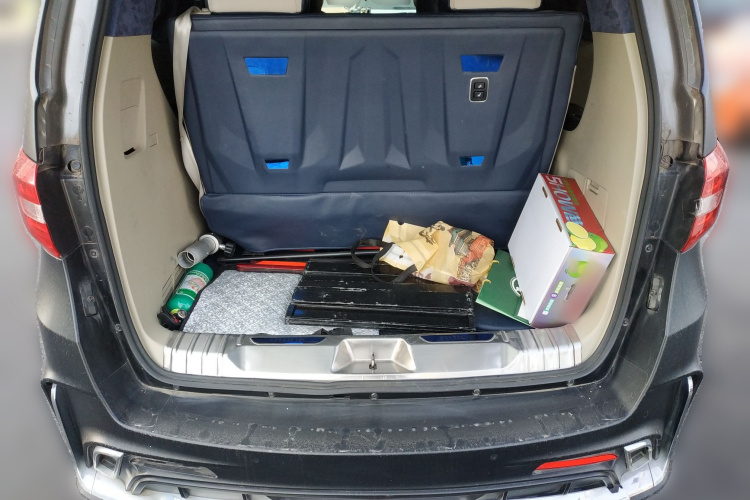 别克GL8 2018款 28T 舒适型 国VI中控内饰23