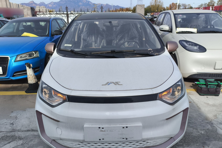 江淮钇为 钇为花仙子 2024款 挚爱版 301km Air车身外观2