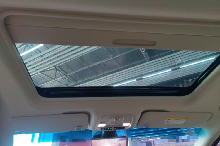 别克GL8 2022款 ES陆尊 653T 豪华型中控内饰22