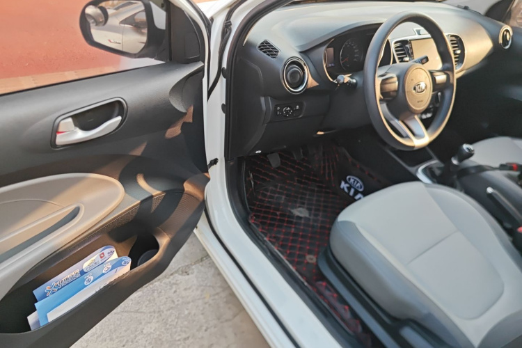 起亚 焕驰 2019款 1.4L 手动智享版Value 国VI中控内饰7003