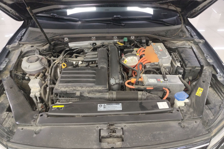 大众 迈腾GTE插电混动 2020款 GTE 豪华型机舱底盘24