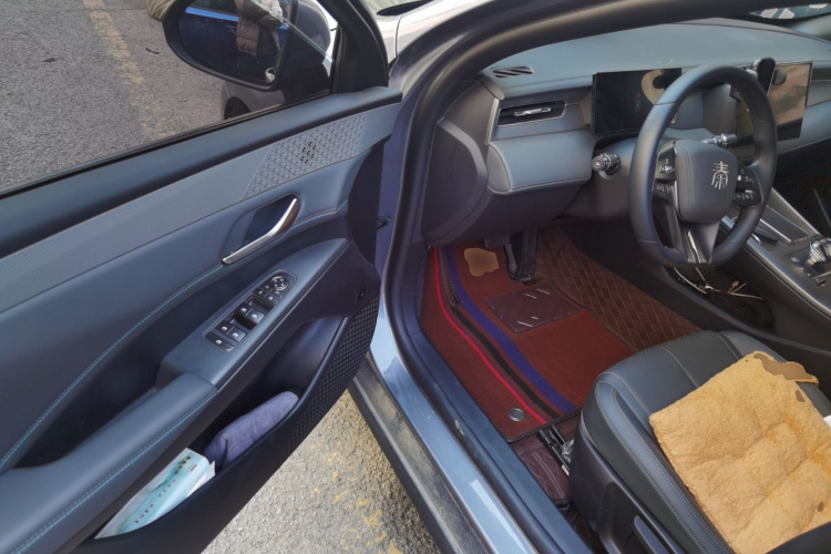 比亚迪 秦PLUS 2025款 DM-i 智驾版 55KM领先型中控内饰20