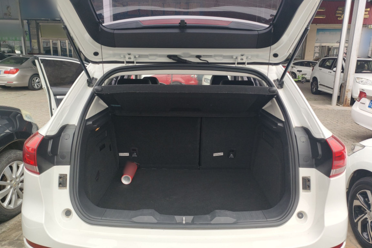 哈弗H2s 2018款 红标 1.5T 双离合精英型机舱底盘23