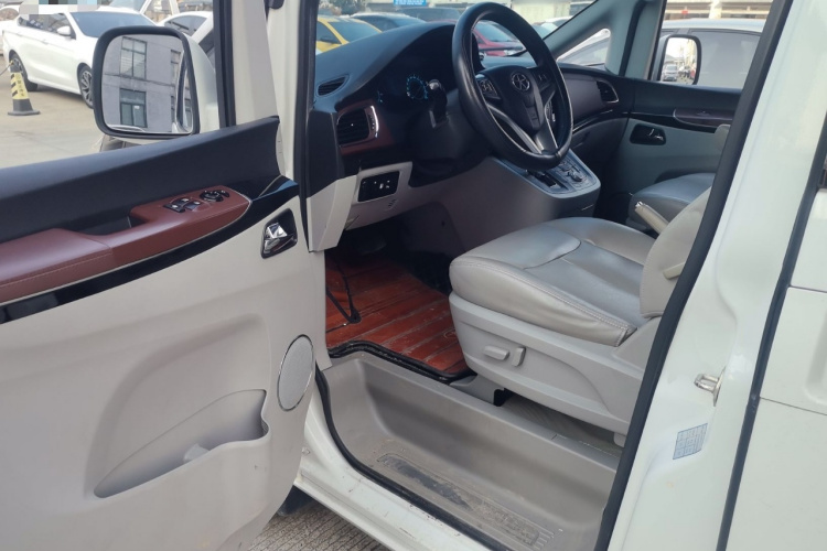 江汽集团 瑞风M5 2016款 2.0T 汽油自动公务版中控内饰20