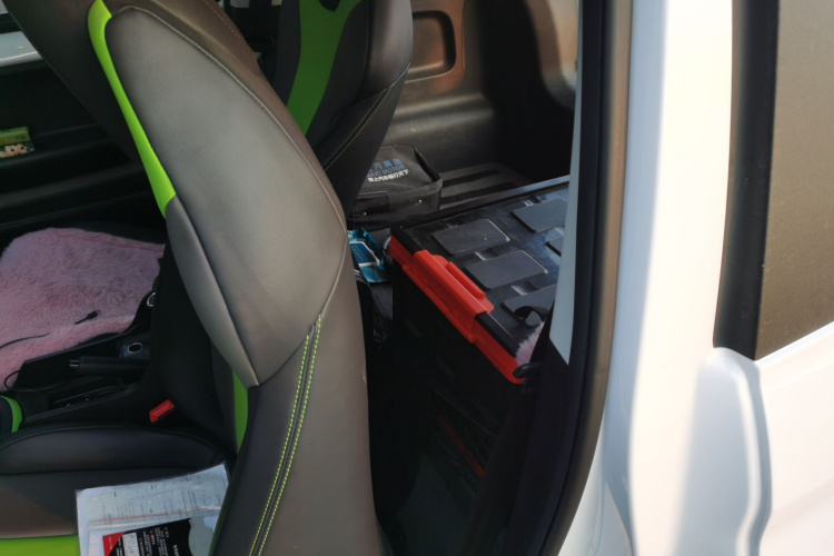 荣威 科莱威CLEVER 2021款 302km卓越版中控内饰21