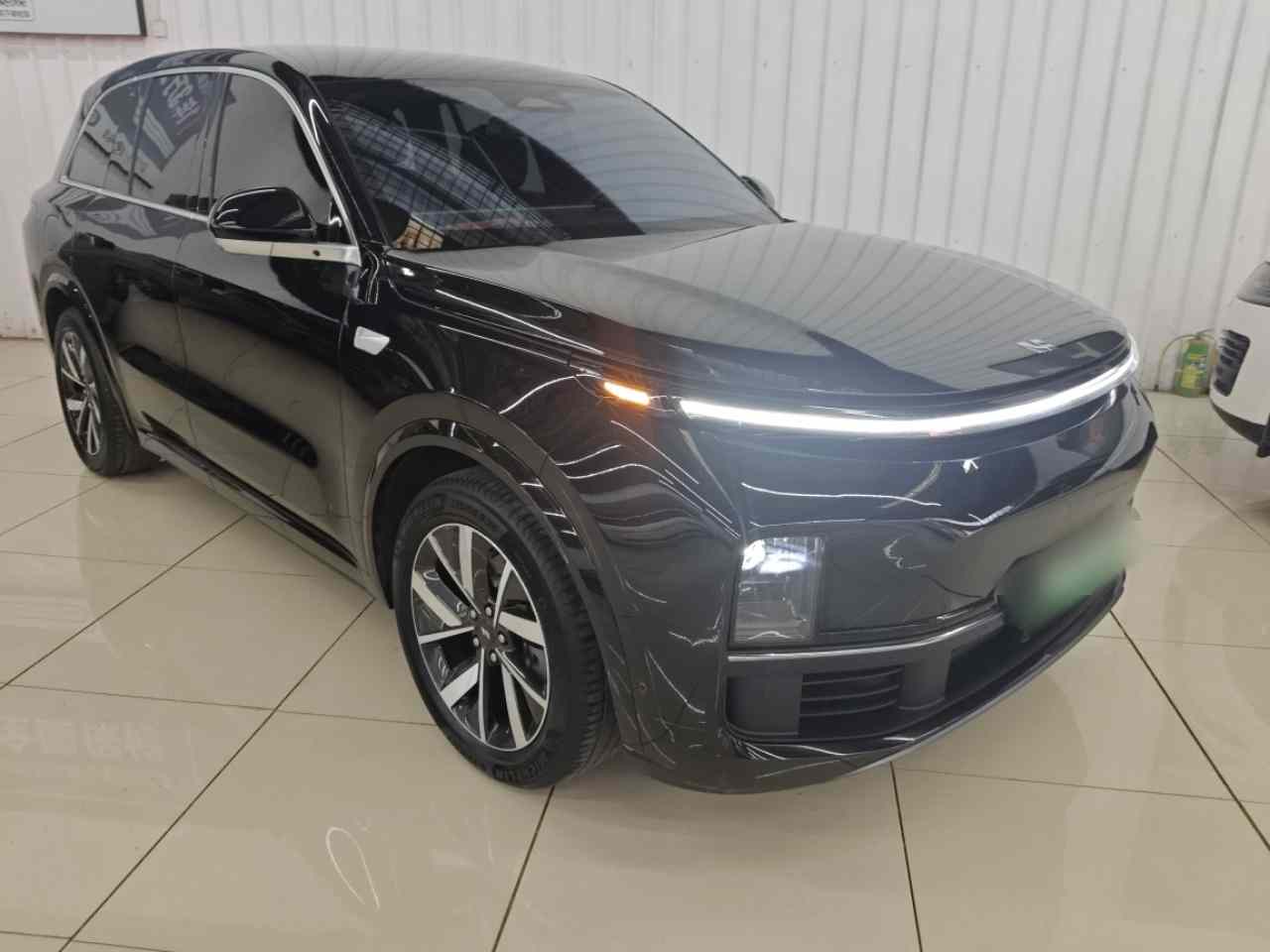 理想汽车 理想L8 2023款 Pro(5)