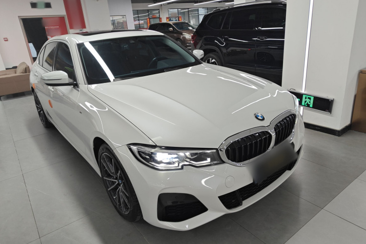 宝马3系 2021款 改款 325Li M运动套装车身外观6002