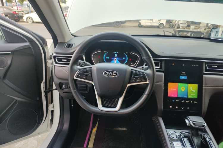 江汽集团 嘉悦A5 2020款 1.5T CVT超越型中控内饰13