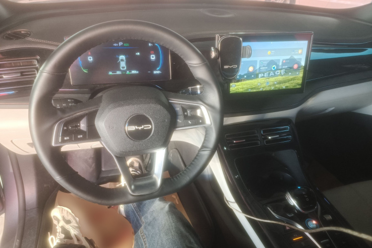 比亚迪 秦PLUS 2023款 冠军版 DM-i 55KM领先型中控内饰12