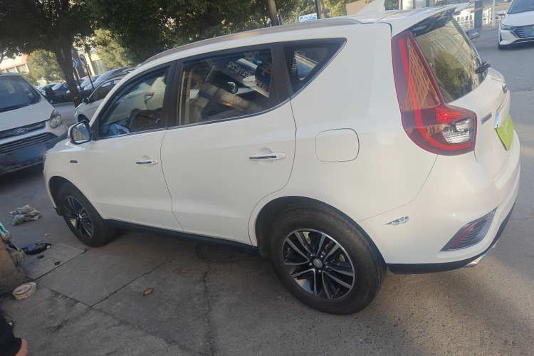 吉利汽车 远景X6 2018款 1.4T CVT 4G互联豪华型车身外观4