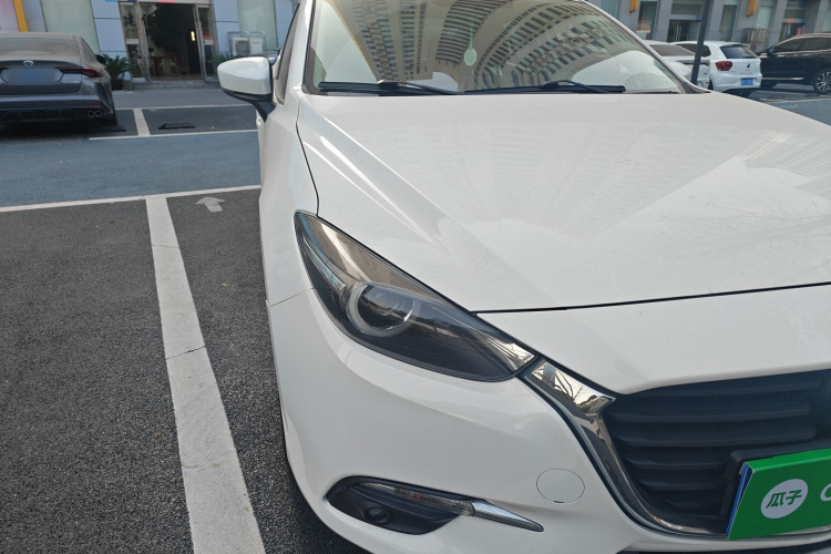 马自达3 昂克赛拉 2019款 云控版 三厢 1.5L 自动豪华型 国VI车身外观8