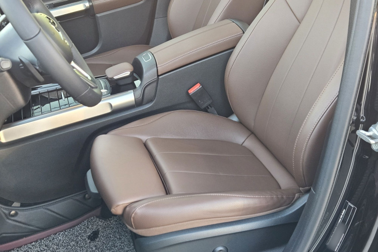 奔驰GLB 2023款 GLB 220 动感型中控内饰7007