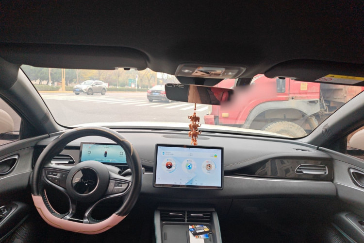 比亚迪 海豹06新能源 2024款 DM-i 80KM尊贵型中控内饰22