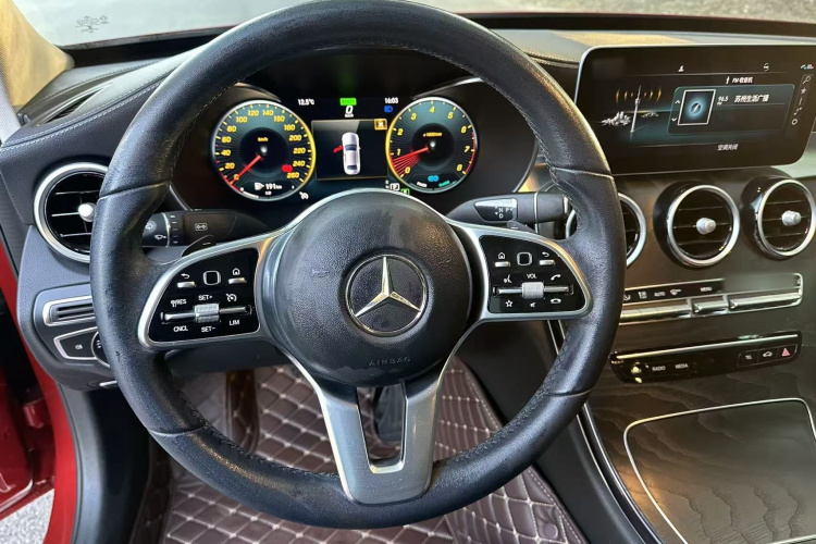 奔驰C级 2019款 改款 C 260 L 运动版中控内饰7009