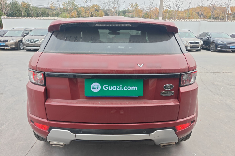 路虎 揽胜极光(进口) 2014款 2.0T 5门耀动版车身外观6