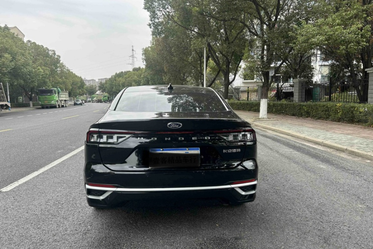 福特 蒙迪欧 2025款 1.5T EcoBoost 舒雅型车身外观6007