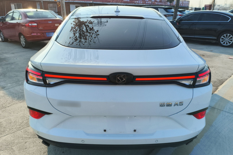 思皓A5 2021款 1.5T CVT尊贵智联型车身外观6004