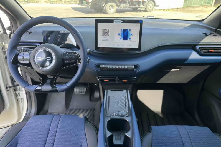 比亚迪 海鸥 2025款 405km 飞翔版中控内饰7004